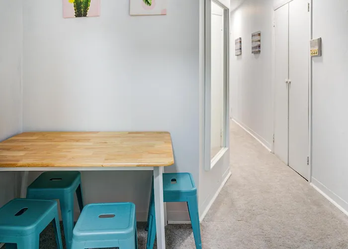 3 Bedroom Cozy Unit In Hells Kitchen