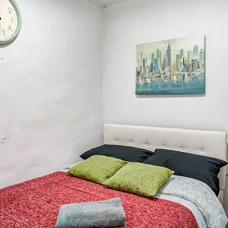 3 Bedroom Cozy Unit In Hells Kitchen New York Exterior photo