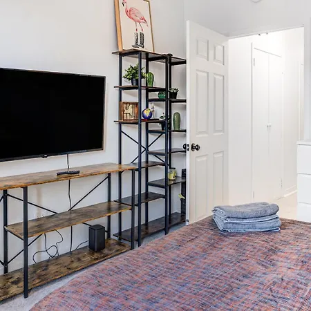 3 Bedroom Cozy Unit In Hells Kitchen New York Exterior photo