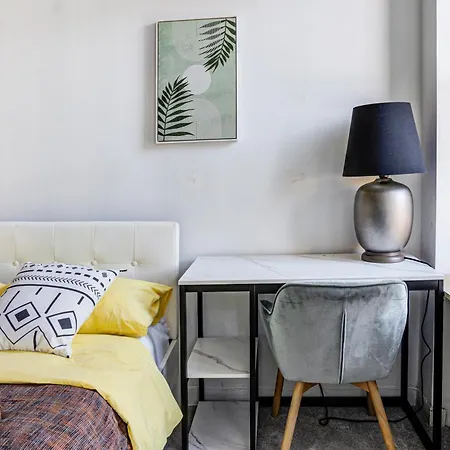 3 Bedroom Cozy Unit In Hells Kitchen New York Exterior photo